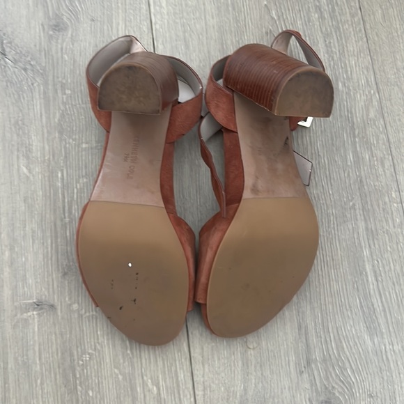 Kenneth Cole Heels - Picture 4 of 4